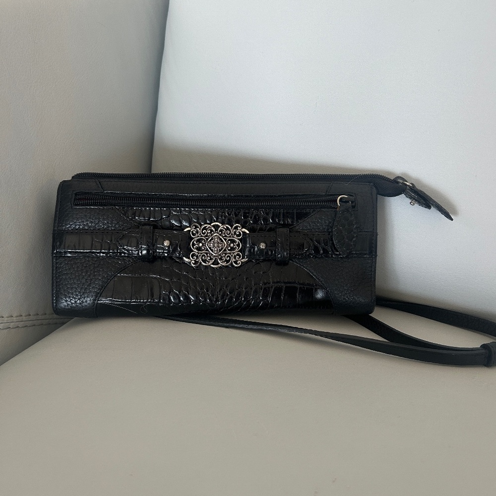 BRIGHTON BLACK/SILVER CROC CROSSBODY CLUTCH/WALLET